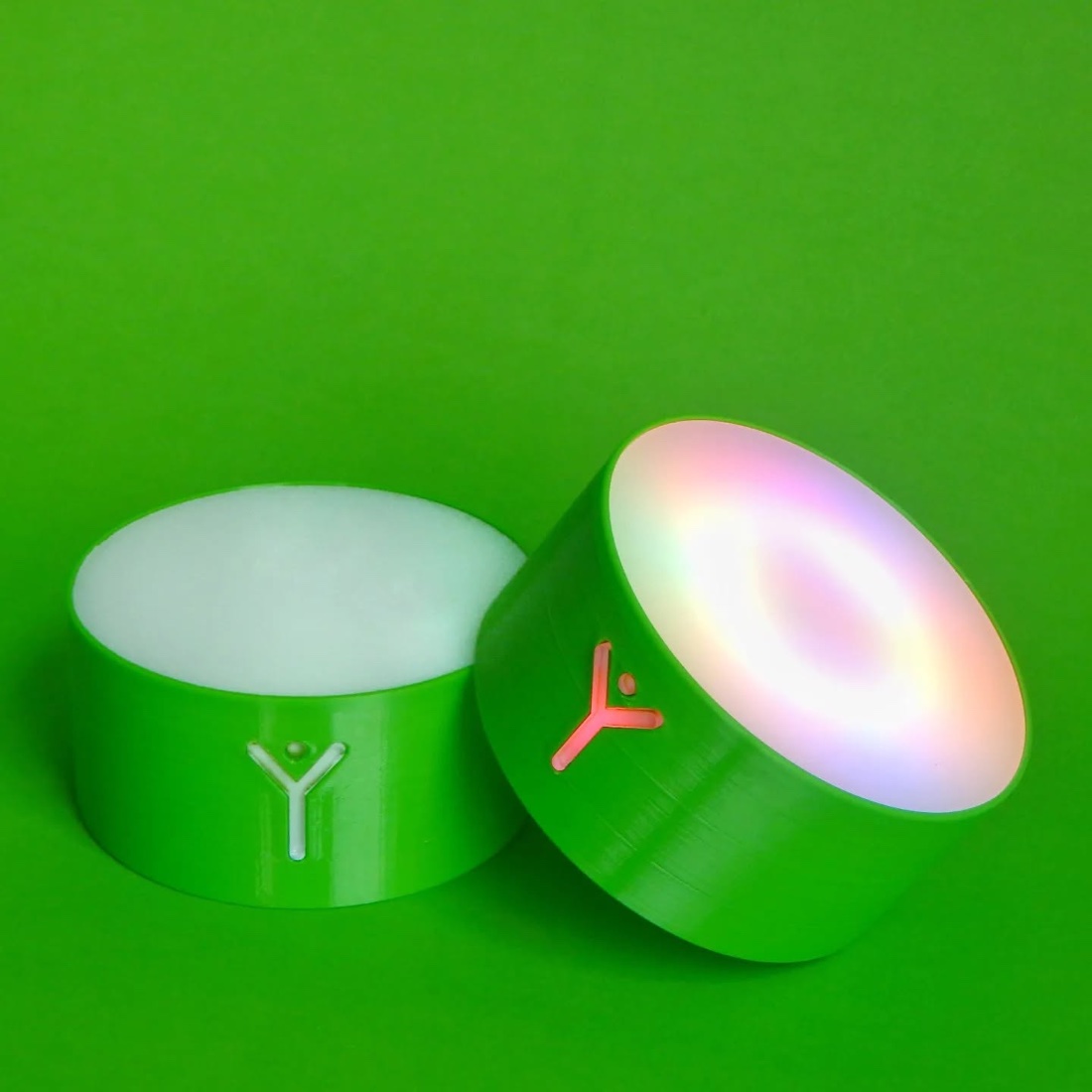 VoiceToys SpreadY - uređaj sa osvetljenim delom